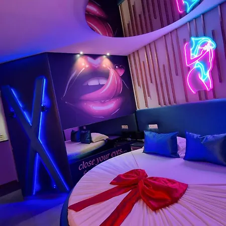 Emocoes Hotel *